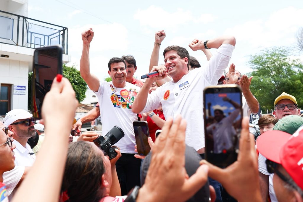 Carreata de João Campos é suspensa por falta de efetivo policial