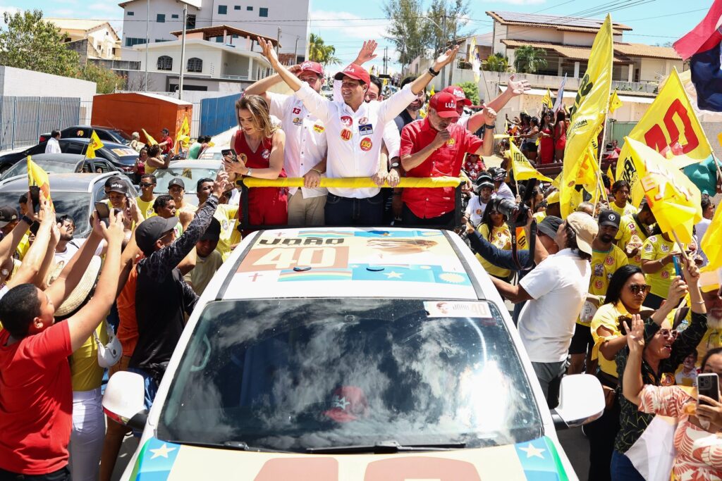 Em Salgueiro, João Campos reforça compromisso com a Transnordestina