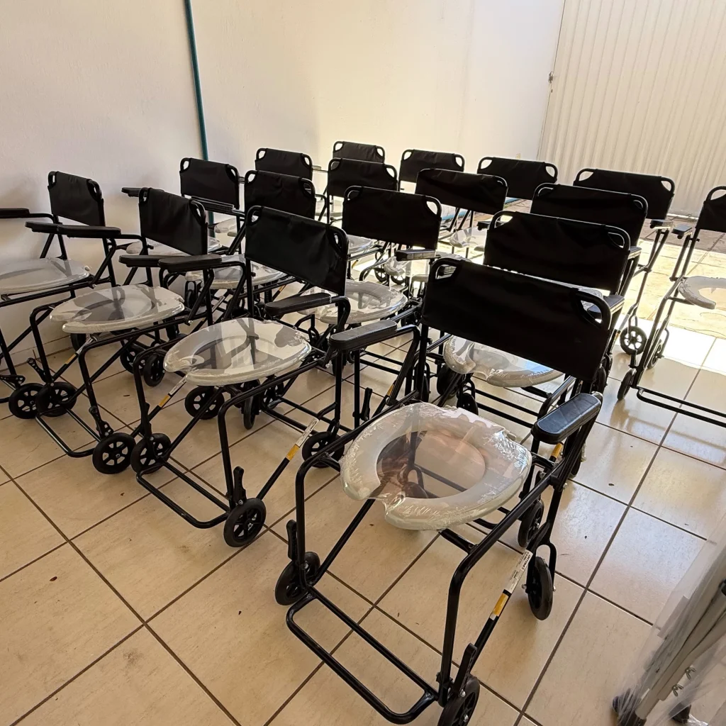 São José do Divino entrega cadeiras de rodas, de banho e equipamentos ortopédicos para moradores do município