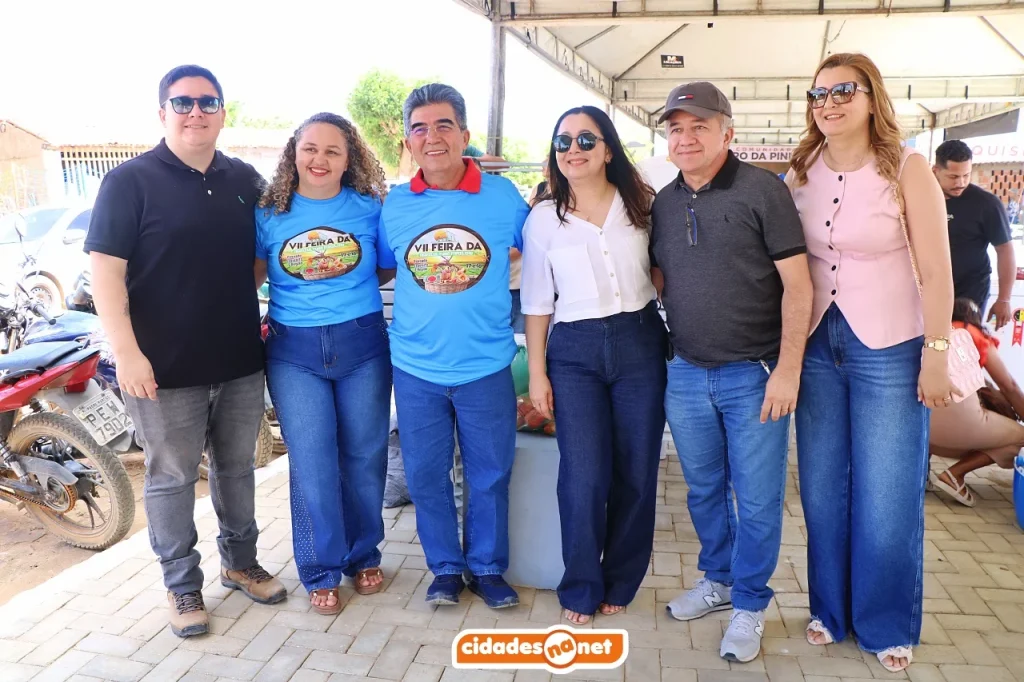 Deputados Merlong Solano e Limma visitam Feira Cultural e da Agricultura Familiar do Povoado Esquisito e destacam fortal