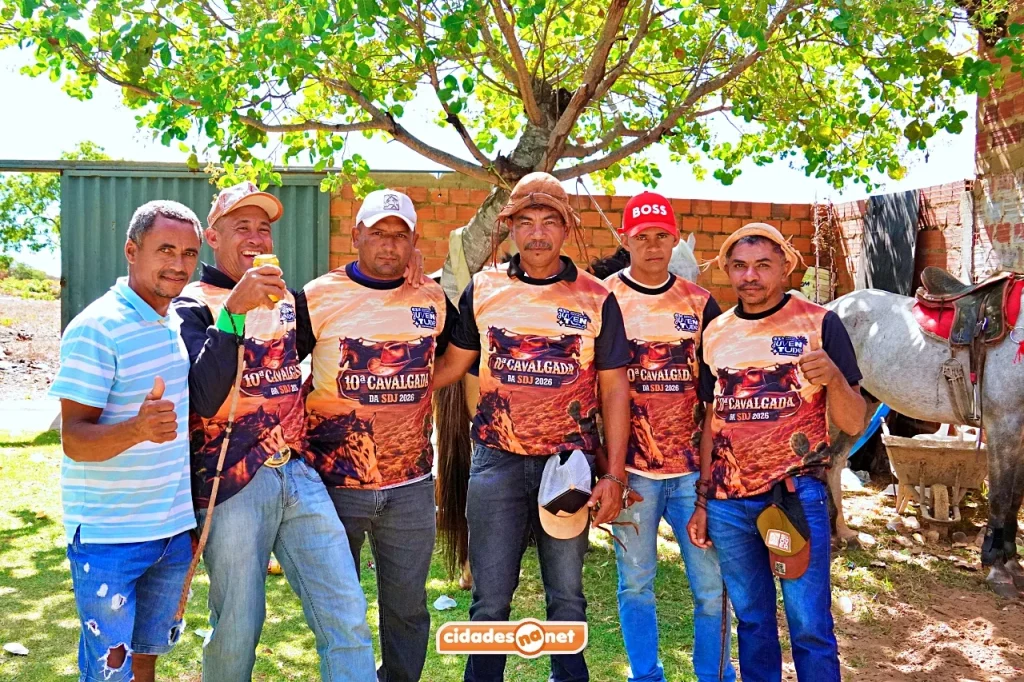 Cavalgada e pega de boi celebram a cultura sertaneja na SDJ de Ipiranga do Piauí
