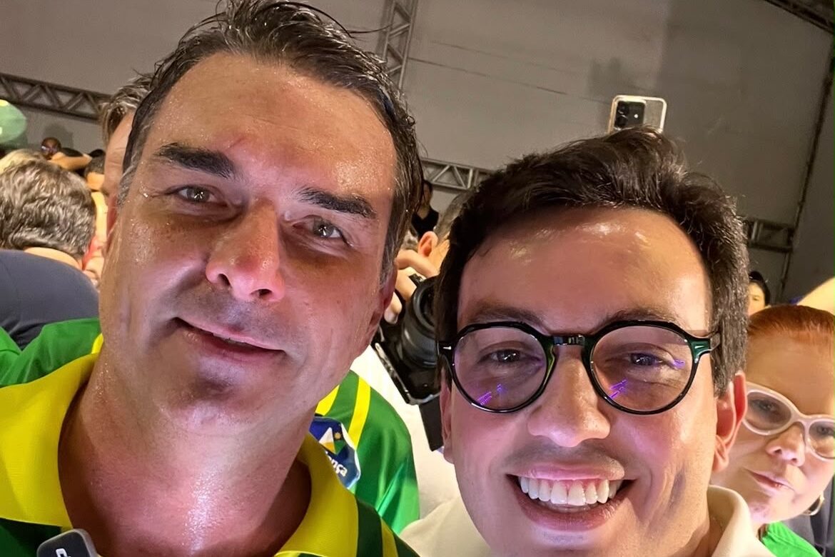 Ao lado de Flávio, Raffiê reforça candidatura pelo PL em Caruaru